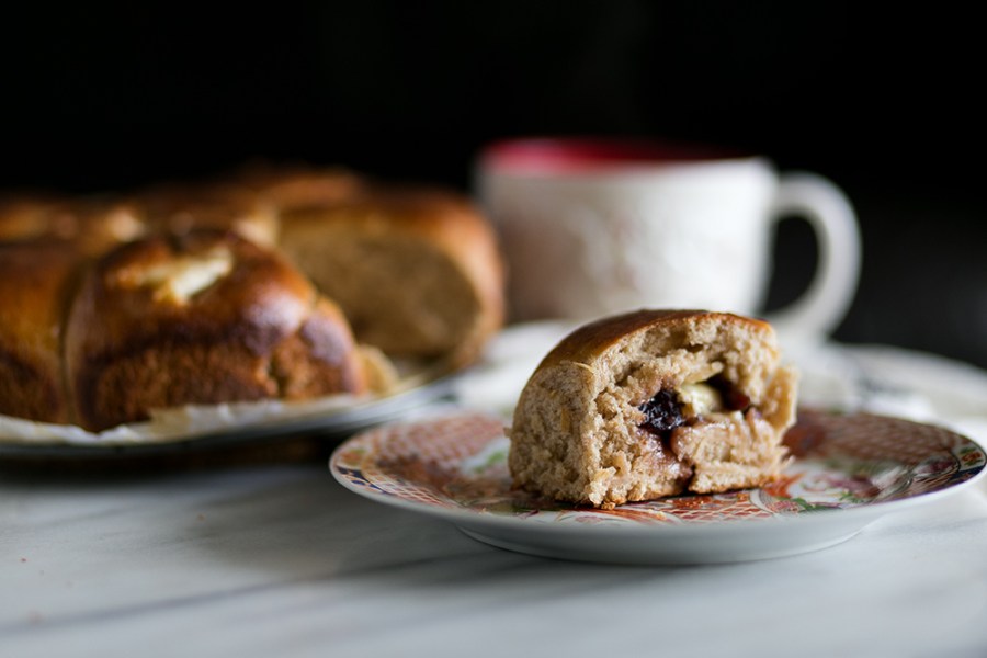 Camembert and Cranberry Sauce Sweet&nbsp;Buns
